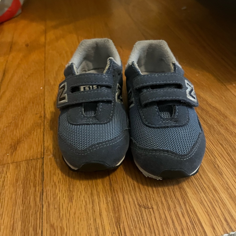 EUC New Balance 515 size 7 sneakers
